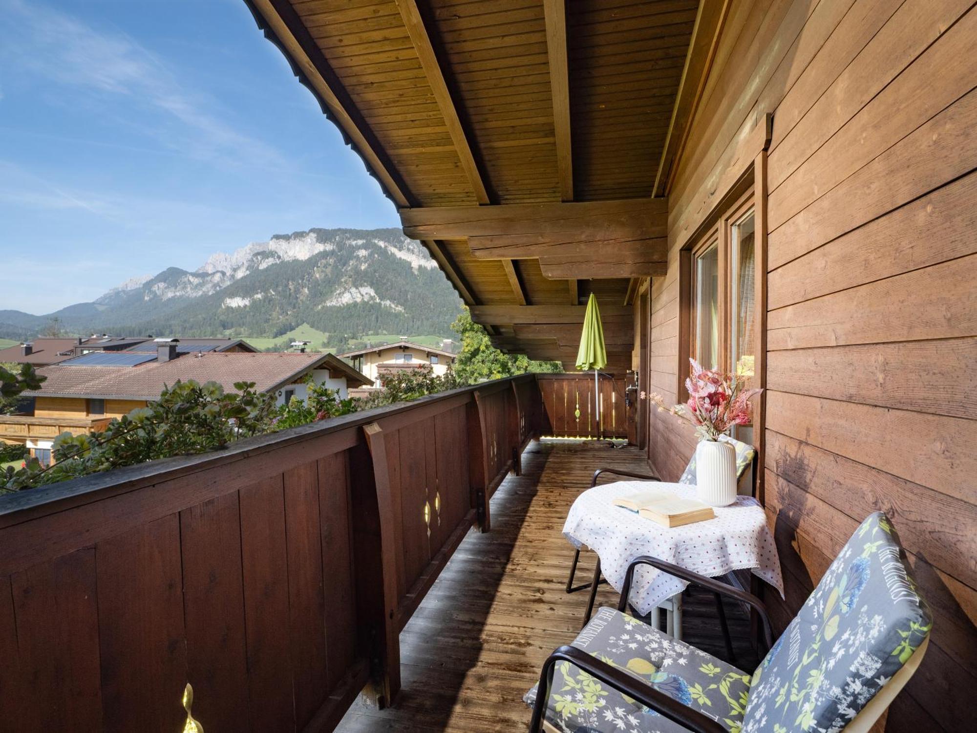 Apartment-Pension Schmiedererhof Sankt Johann in Tirol Bagian luar foto