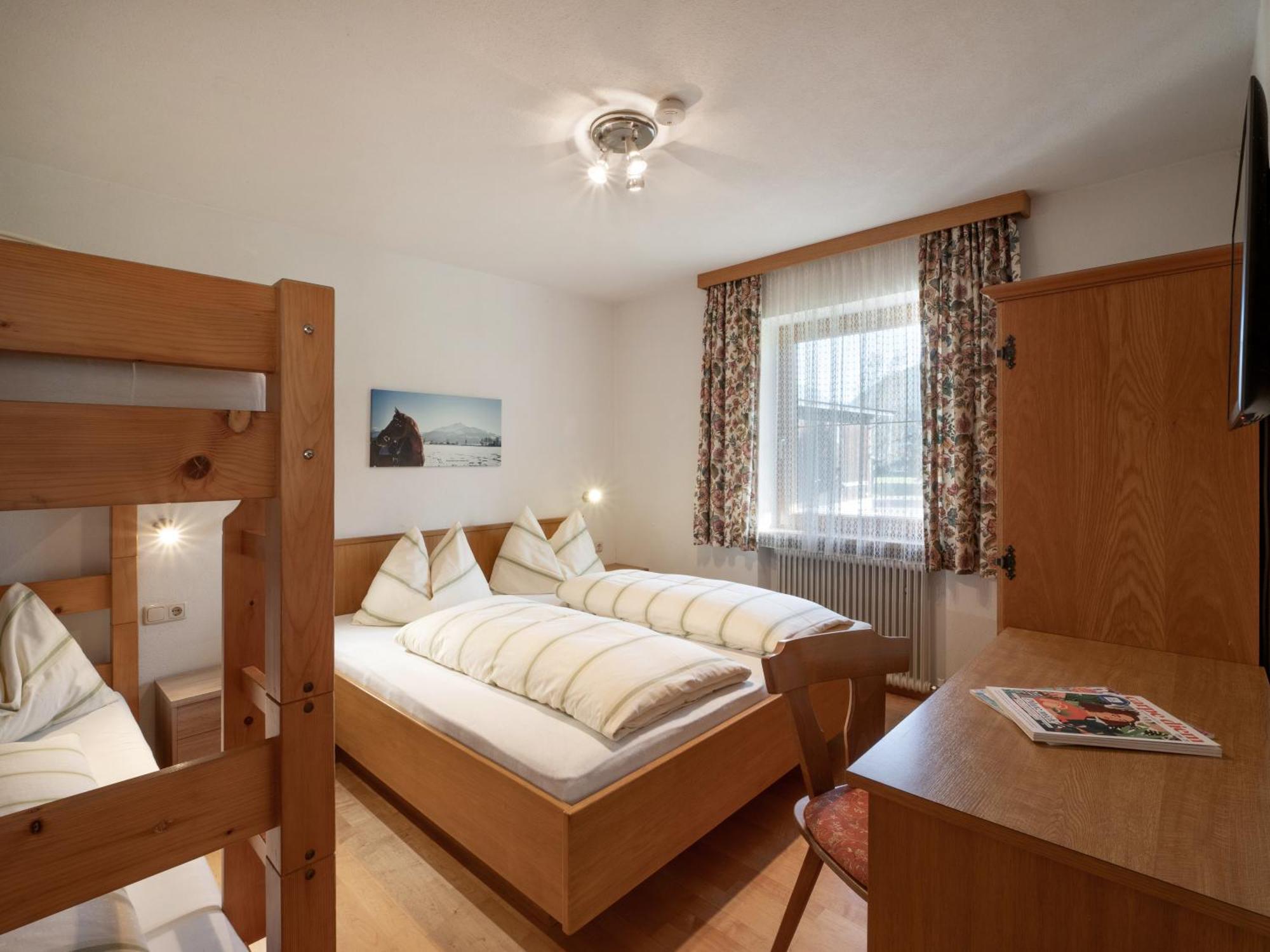 Apartment-Pension Schmiedererhof Sankt Johann in Tirol Bagian luar foto