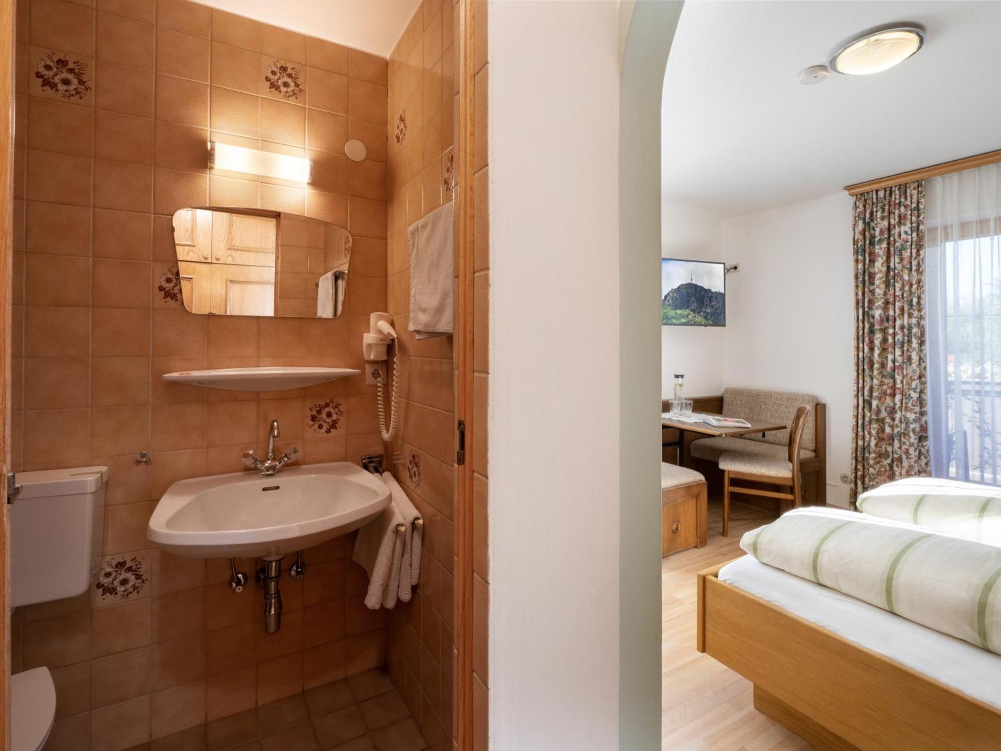 Apartment-Pension Schmiedererhof Sankt Johann in Tirol Bagian luar foto